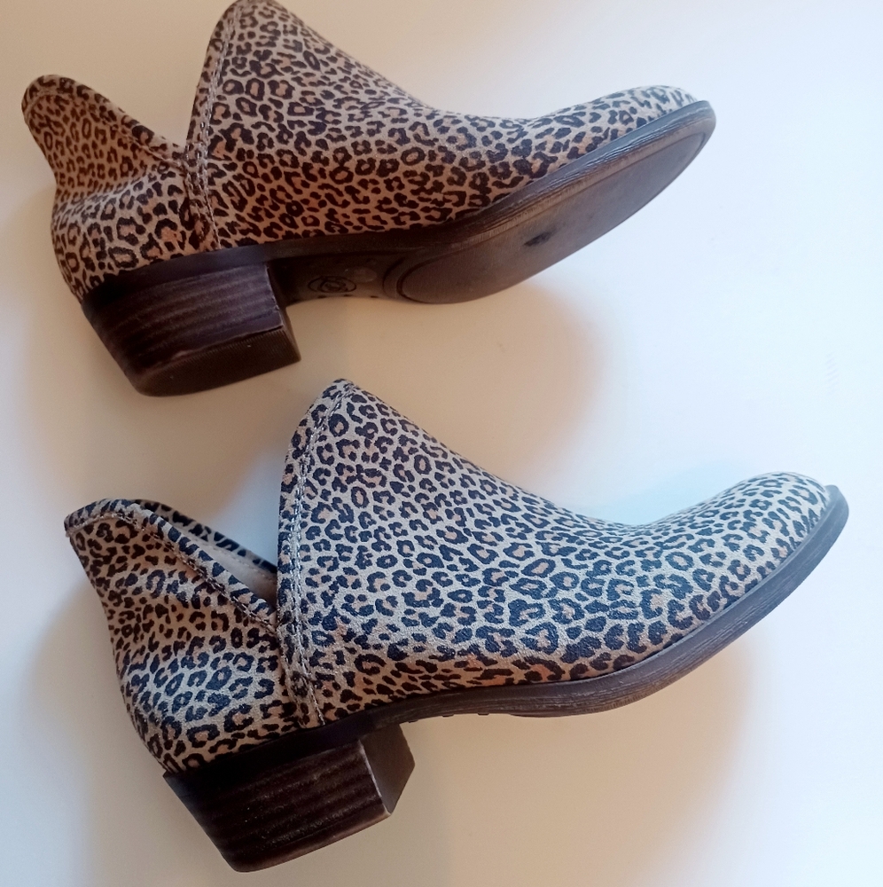 Lucky Brand Baley 2 Leopard Print Ankle Bootie Size 5 M